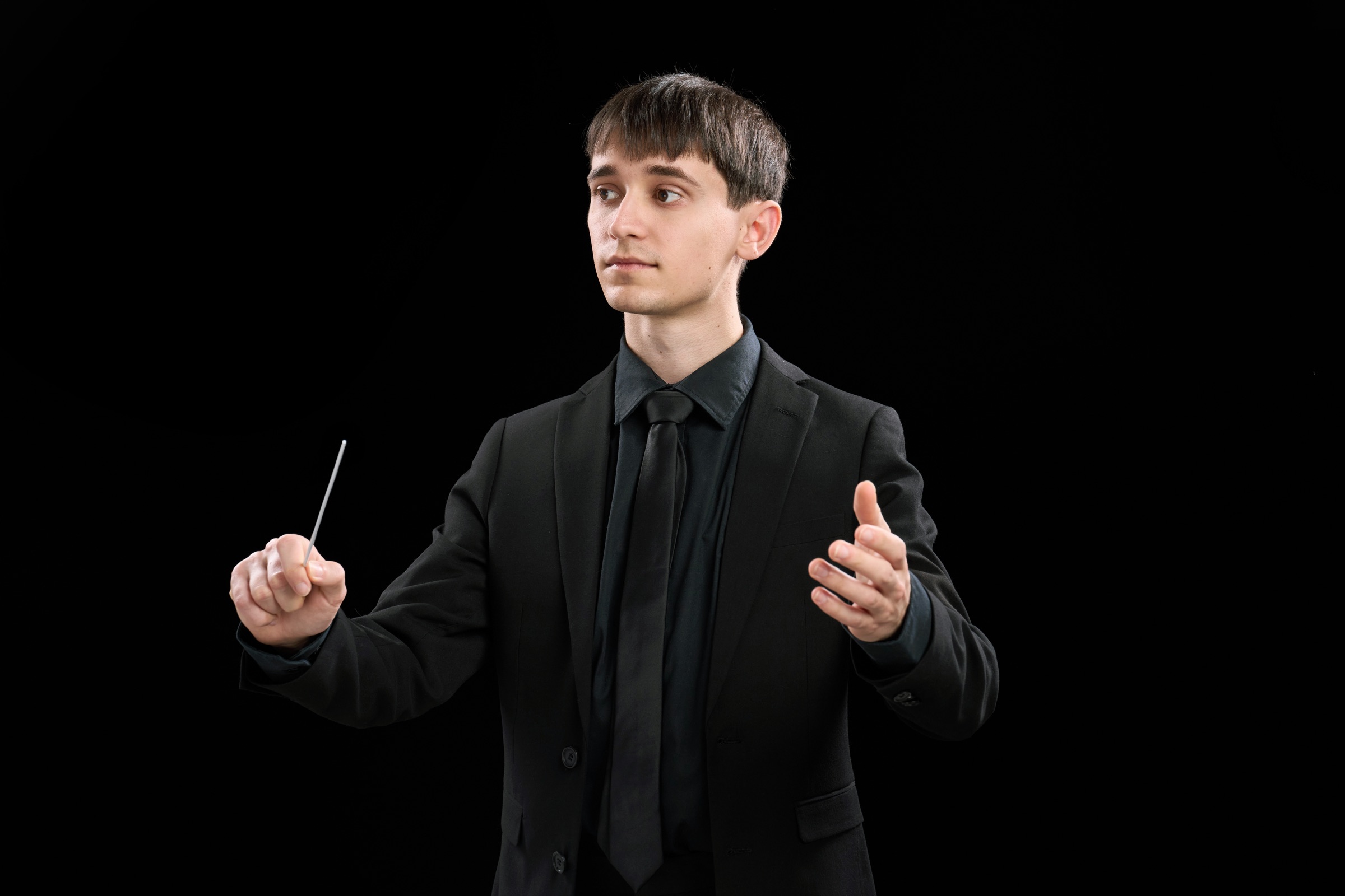 Ben Perche conducting